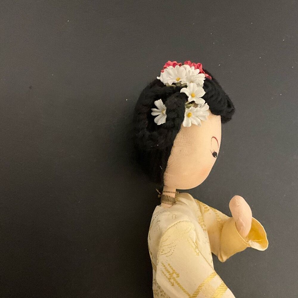 Vintage Handmade Mid Century Japanese Baby Doll Figurine Clothing Flowers Hair - Picture 8 of 11